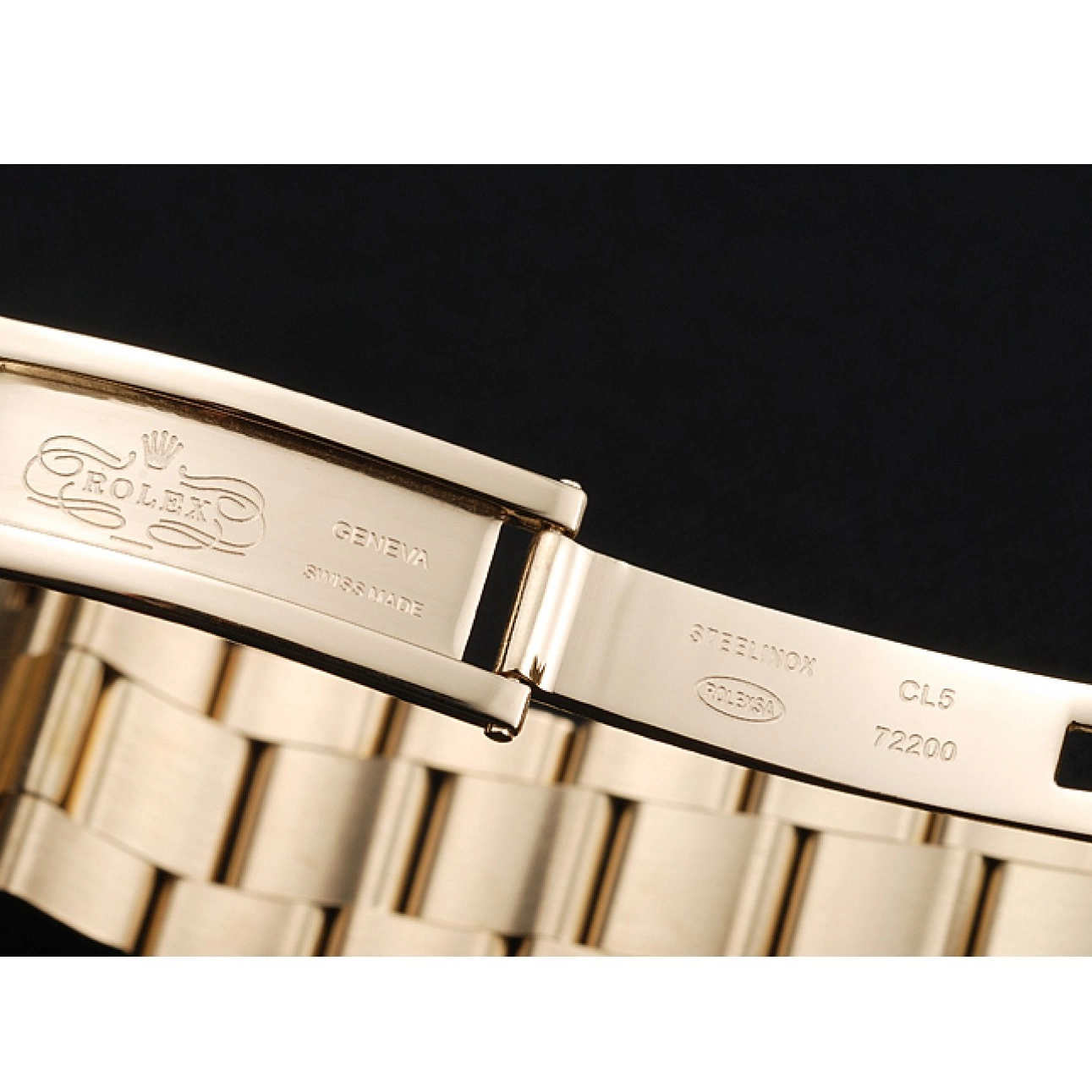 AAA Replica Watches Daytona Rolex Case Gold Bracelet Dial And Cosmograph 1454244 Green 0819